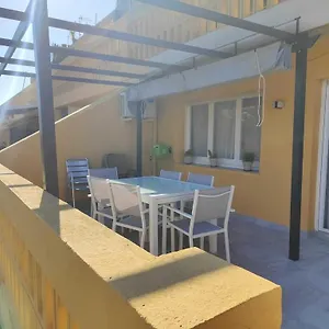 Superbe Terrasse Entierement Renove Au Bord De L'ebre Deltebre