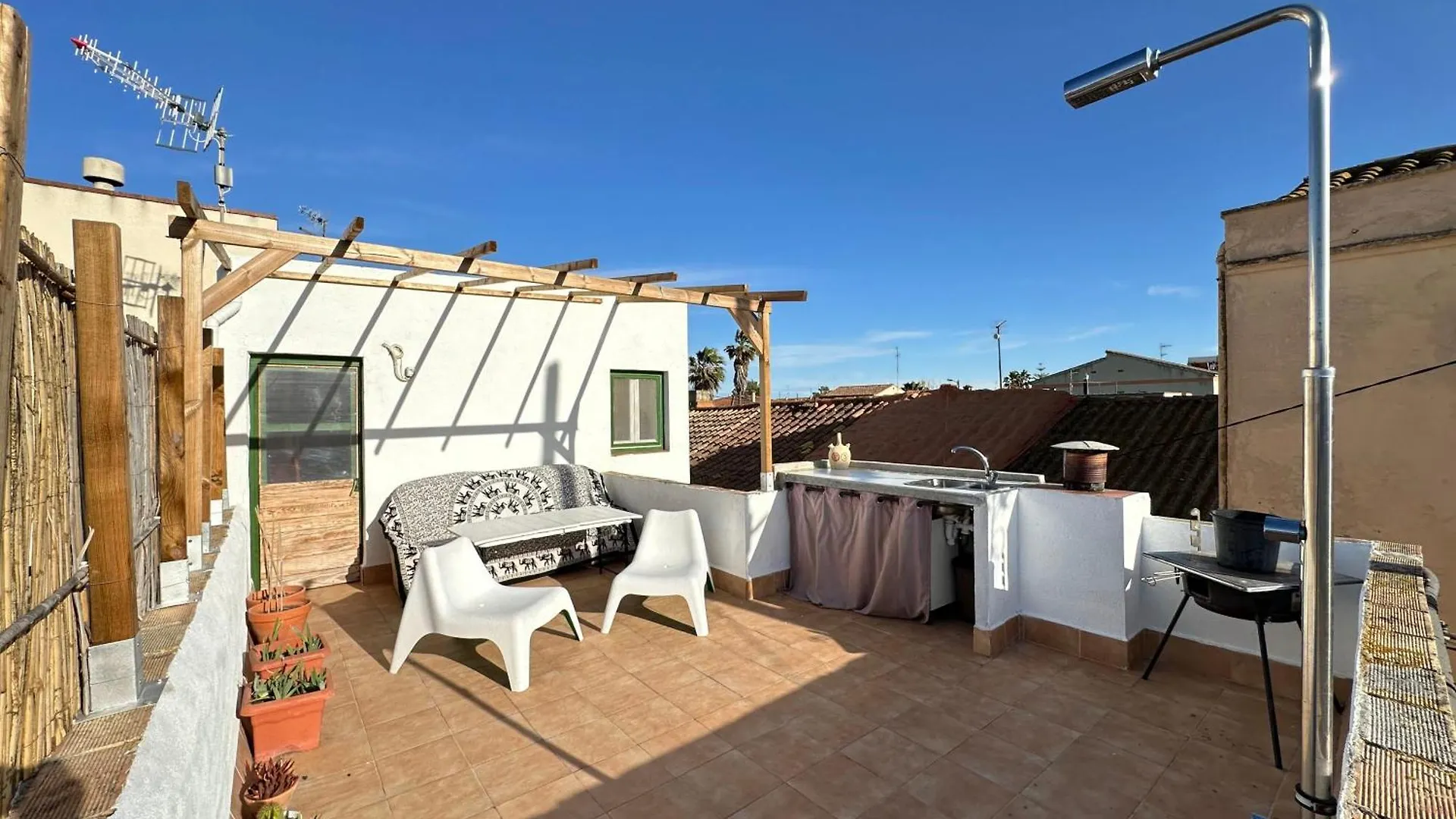 Apartamento Con Terraza Delta Slow Deltebre 0*,